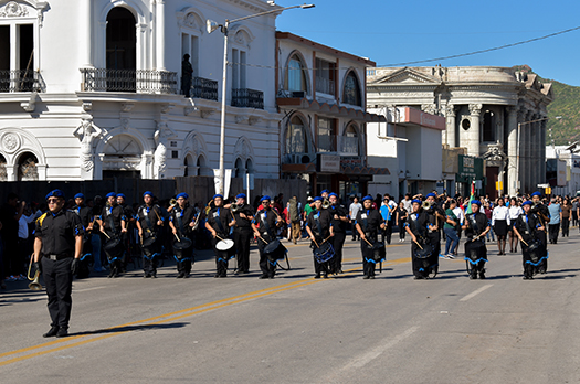 Participa ITSON desfile de la Independencia de México