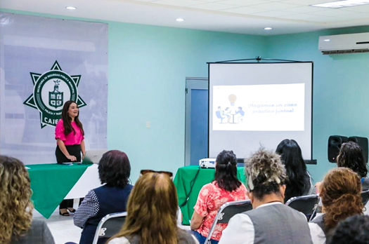 ​Alumna brinda capacitación sobre técnicas motivacionales en SSPM