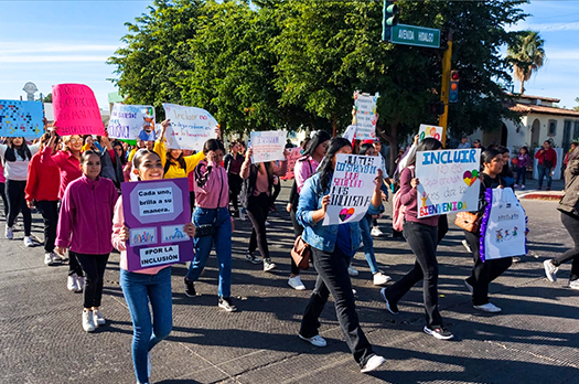 ​Participa ITSON en desfile Unidos por la inclusión