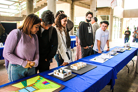 ​Primera generación de Arquitectura presentan proyectos finales