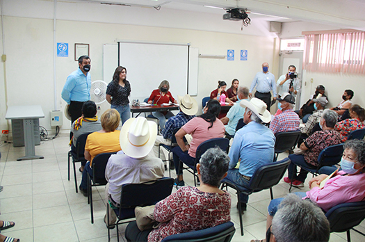 Arranca entrega de apoyos a adultos mayores