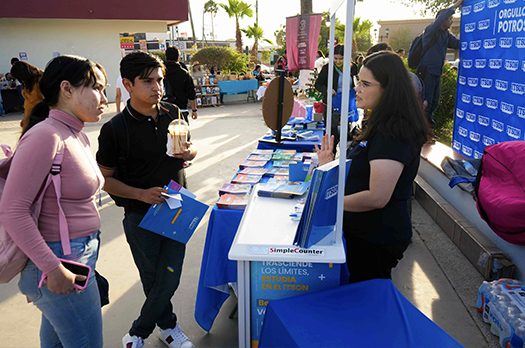 Jóvenes conocen oferta educativa en Expo Potros 2025