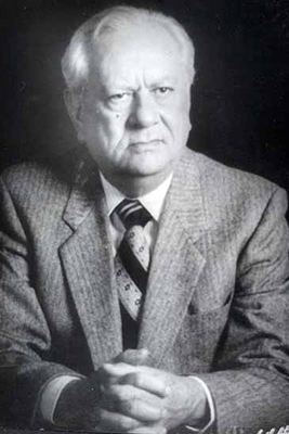Dr. Oscar Russo Vogel