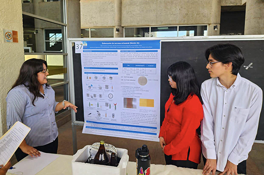 Estudiantes de Biotecnología presentan proyectos de fermentación